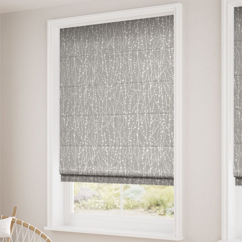 ColorizedZoom Dockleaf Dove Grey Roman Blind 7539