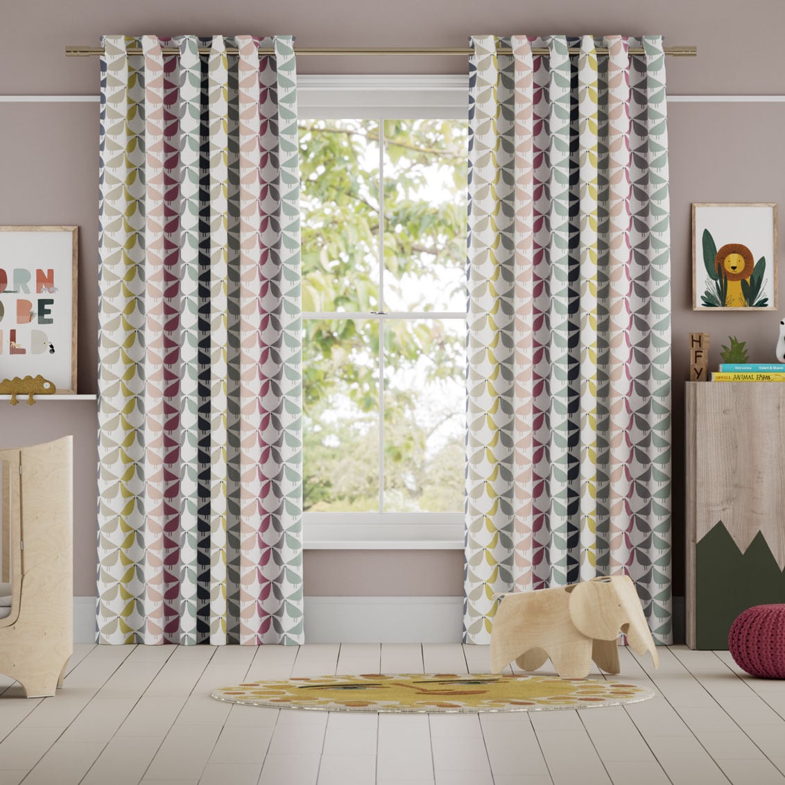 Colorized Lintu Birds Berry Crush Curtains 5707